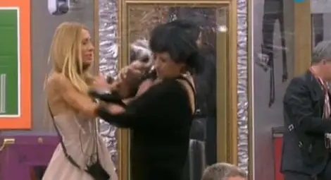 Жесток женски бой в &bdquo;Биг Брадър&ldquo;