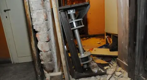 Плашат с бомба мераклия за шеф на митница