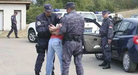 Ще бъдат уволнени всички шефове на сръбската полиция