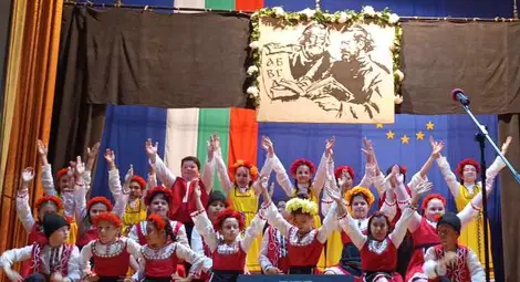 Щръклево празнува с шествие и концерт