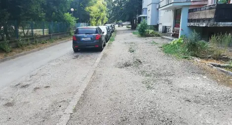 Два абсурда до един блок в &bdquo;Здравец&ldquo;