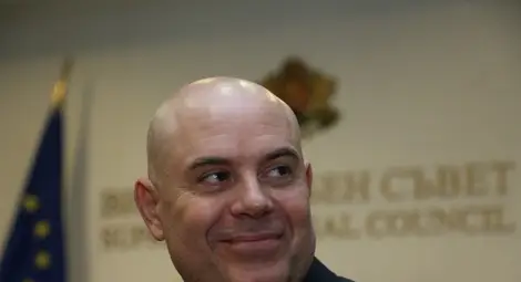 Гешев поиска незабавни радикални мерки