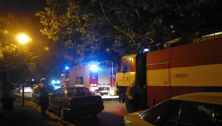 Хулигани са подпалили лек автомобил в кв. &bdquo;Изток&ldquo;