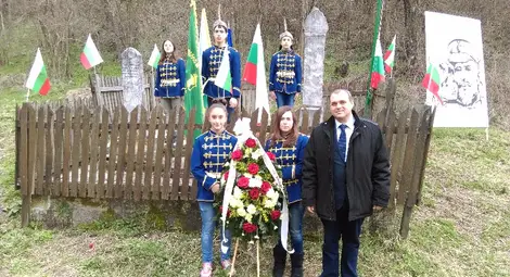 Искрен Веселинов се включи в  тържествата на Баниска и Бъзовец 