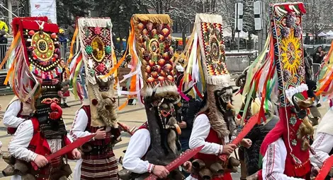 Председателят на журито на &bdquo;Сурва&ldquo; проф. Николай Ненов: Основната разлика между маскарадните игри в миналото и днес е вярата