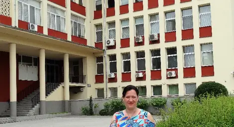 УХТ представя поезията на първокурсничка в навечерието на 24 май