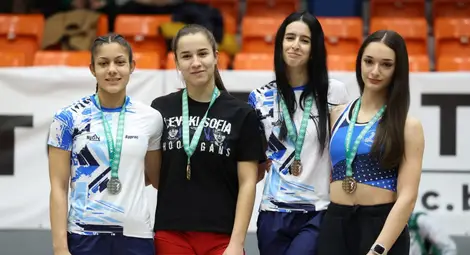 Още 3 медала за лекоатлетите на „Дунав“-Русе от националния шампионат до 20 години Още 3 медала за лекоатлетите на „Дунав“-Русе от националния шампионат до 20 години