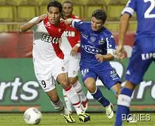 Le 10 Sport: Реал Мадрид постигна устна договорка с Фалкао 