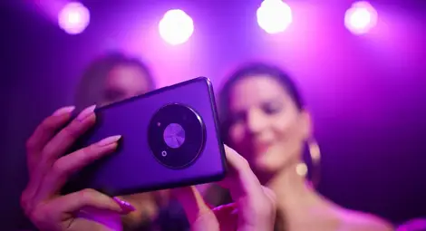 Vivacom представи първия си 5G смартфон и премахва ограниченията на скоростта във всички Unlimited планове Vivacom представи първия си 5G смартфон и премахва ограниченията на скоростта във всички Unlimited планове