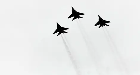 Правителството официално предлага чужди самолети да охраняват въздушното пространство на България