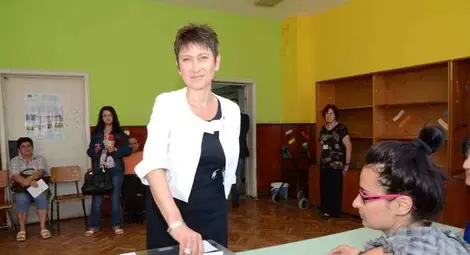 Даниела Везиева: Искам да видя  българите усмихнати и успели