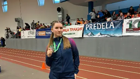 Михаела Михайлова