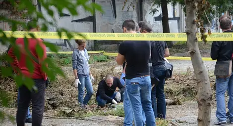 Труп престоял поне седмица в училищен двор