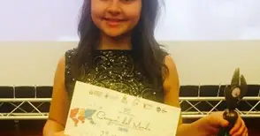 Мира Пуйкова покори италиански  песенен конкурс в град Майори