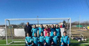 Женският футболен „Дунав“ държи здраво на два фронта