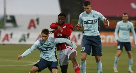 Груби грешки в отбрана провалиха &bdquo;Дунав&ldquo; срещу ЦСК