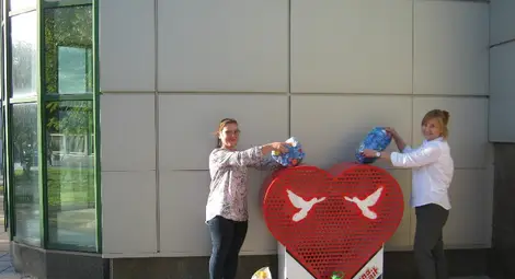 Данъчните събират капачки в  огромно &bdquo;Сърце за надежди&ldquo;