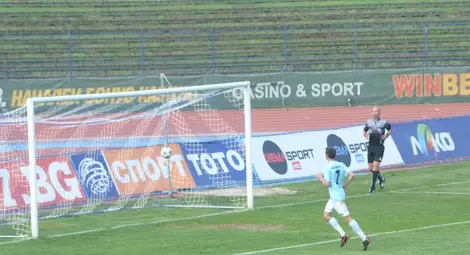 &bdquo;Дунав&ldquo; прегази &bdquo;Витоша&ldquo; в похода за оцеляване