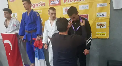 Русенските динамовци със 7 медала при дебют в джудото