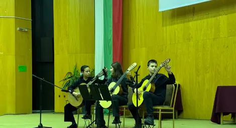 134 изявени ученици получиха от Община Русе финансова подкрепа и признание за таланта си