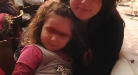 Майката на убиеца Мерт щяла да изведе нелегално малката Джейда в Германия 