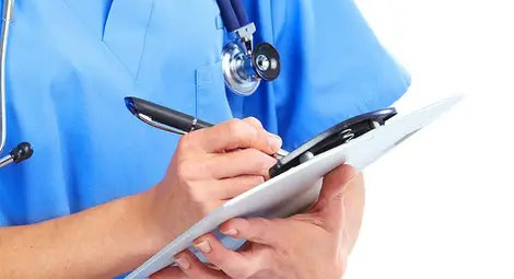 Подготовката на сестри в РУ оценена по-високо от Медицинска академия Подготовката на сестри в РУ оценена по-високо от Медицинска академия