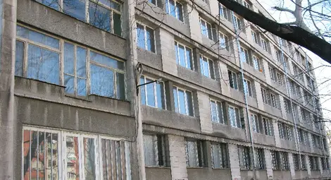 &bdquo;Ричмарт&ldquo; иска под наем Средношколското общежитие