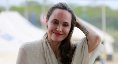 Лекари притеснени за живота на Анджелина Джоли Лекари притеснени за живота на Анджелина Джоли