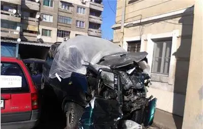 Катафалки потеглят от Кърджали за загиналите край Добри дол