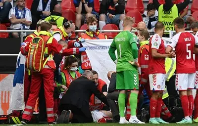 Кой е Кристиян Ериксен, получил инфаркт на Евро 2020 - има хеттрик срещу България