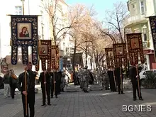 Пловдивчани посрещнаха частица от Светите мощи на Св. Параскева