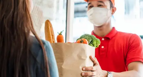 Намаляват и ДДС-то на доставките на храна за вкъщи