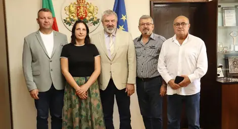 Общините Иваново и Сливо поле се присъединиха към инициативата на Бюрото по труда за насърчаване на неактивните лица на пазара на труда Общините Иваново и Сливо поле се присъединиха към инициативата на Бюрото по труда за насърчаване на неактивните лица на пазара на труда