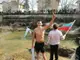 Ученик спаси кръста на Богоявление във Вършец, 26 младежи скочиха в река Ботуня