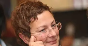 В Русе: Чакат да се стъмни и ни обгазяват