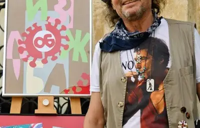 Огнян Балканджиев показа своята Различна коронавирусна изложба Огнян Балканджиев показа своята Различна коронавирусна изложба