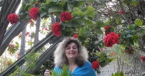 Руслина Александрова представя най-новата си поетична сбирка