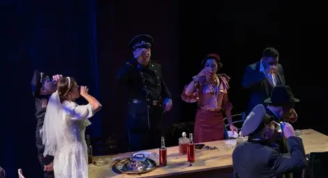 Театърът гостува с „Хоро“ на сцената на НДК Театърът гостува с „Хоро“ на сцената на НДК