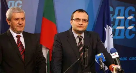 СДС изгони Димитров, Шарков и Гяуров, д-р Михайлов май сам си тръгва /подробности/