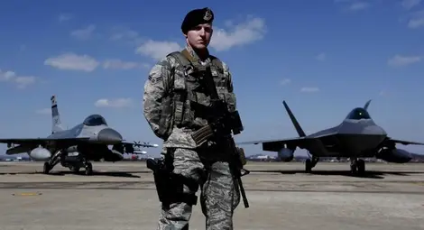 "Стратфор": САЩ правят паралелен на НАТО съюз - от Прибалтика до България