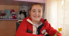 Сайтове и коледни тържества вълнуват порасналата Хриси