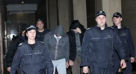 Биячите от Околовръстното остават в ареста