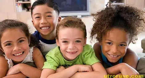 Щастливите деца печелят с 30% повече като пораснат Щастливите деца печелят с 30% повече като пораснат