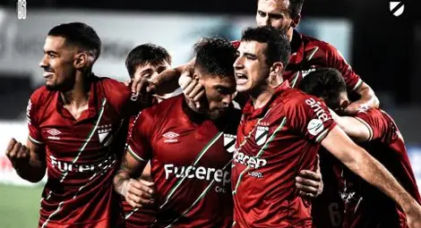 &bdquo;Дунав&ldquo;: Следим съимениците ни в Уругвай, непременно ще ги поздравим за юбилея