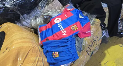 Над 6800 фалшиви маркови стоки засякоха митниците на Дунав мост при две операции