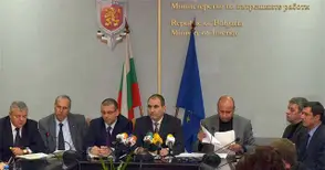 „Универсалните“ пратиха антимафиоти в русенски фирми