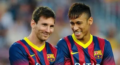 Меси изтри всичките си снимки с Неймар! Знак ли е това?