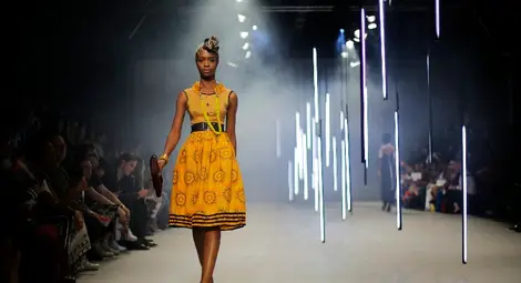 Уличната мода отново е в жълто