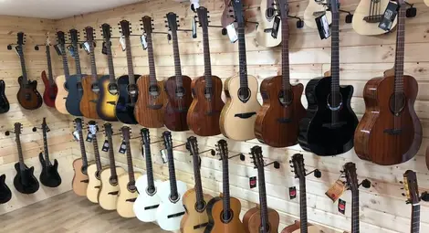 Нов музикален магазин е с амбиция да се превърне и в музикална сцена
