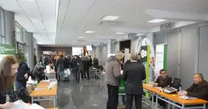 15 фирми се представиха на овощарското изложение